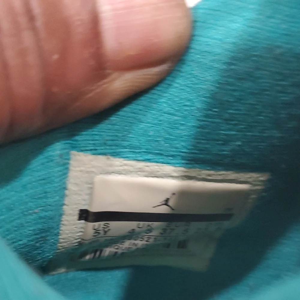 Jordan 11 Retro Low Aqua Safari - Picture 8 of 12